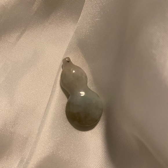 Jade necklace pendant - Picture 1 of 3